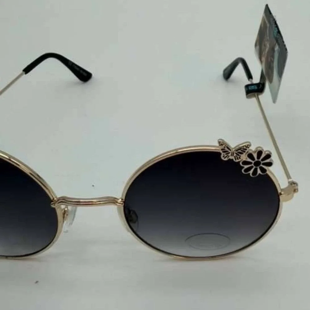 Brand‎ Star S2 Wrap-Around Sunglasses – Black with Silver Star Detail – NWT